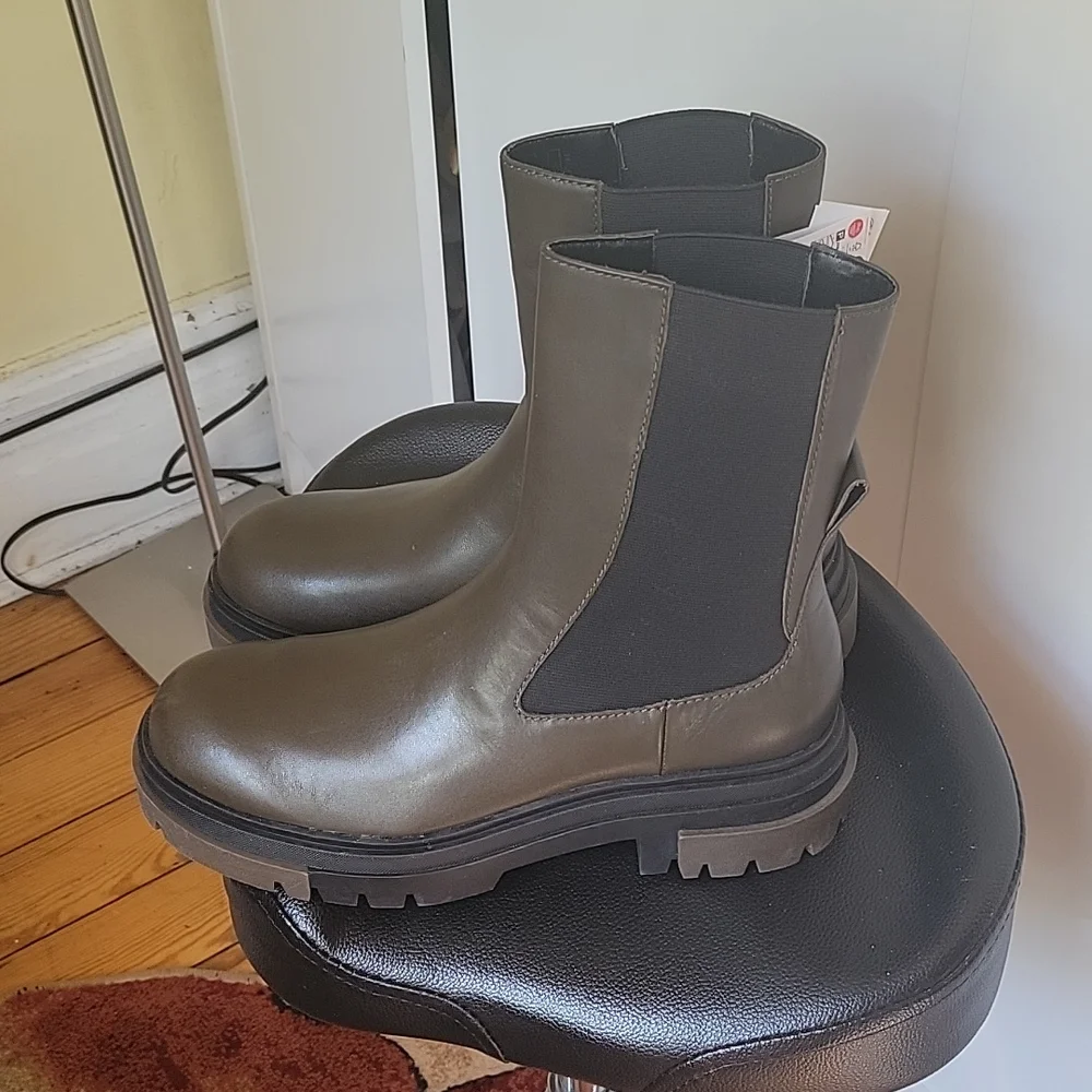 🎉HP🎉NWT ZARA LEATHER ANKLE BOOTS - Picture 8 of 17